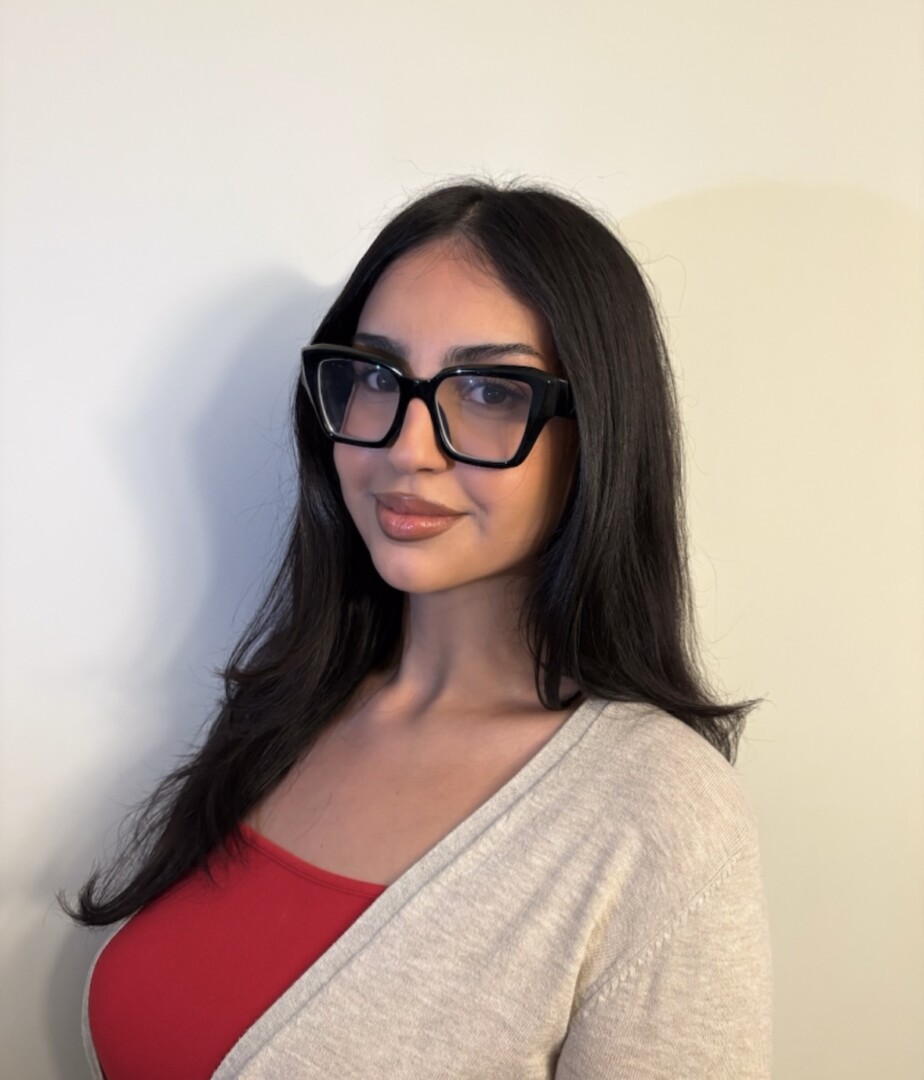 Arina Hojjati Burnaby Kinesiologist